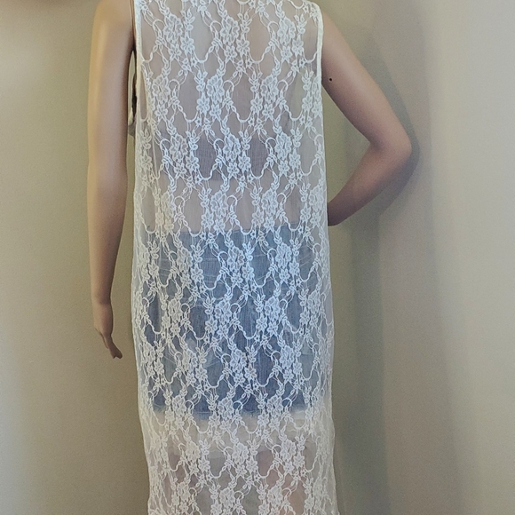 Beautiful Lace Vest Boho Western Wedding Vibes Pretty Soft Lace Layer 😍 - Picture 6 of 8